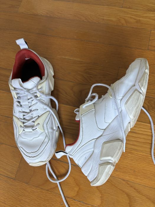 Tommy Hilfiger - size 41