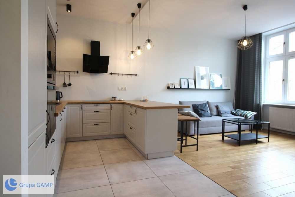 ENG *Kazimierz* 40m2, 2 -pok. Starowiślna