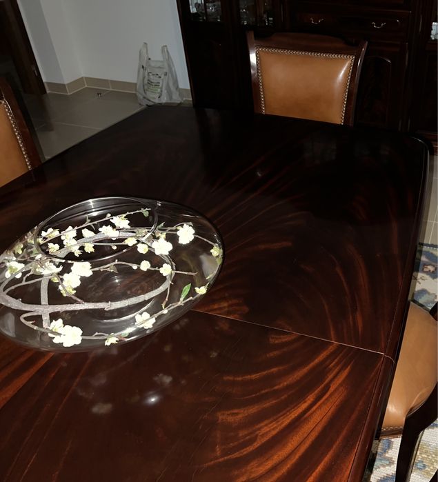 Mesa Clássica de Madeira Maciça c/Tamanho Ajustável