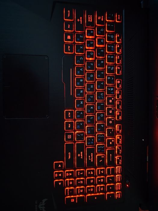 17.3" Ігровий ноутбук ASUS Tuf (Ryzen 5 3550H/16/500/GTX 1650 4gb)