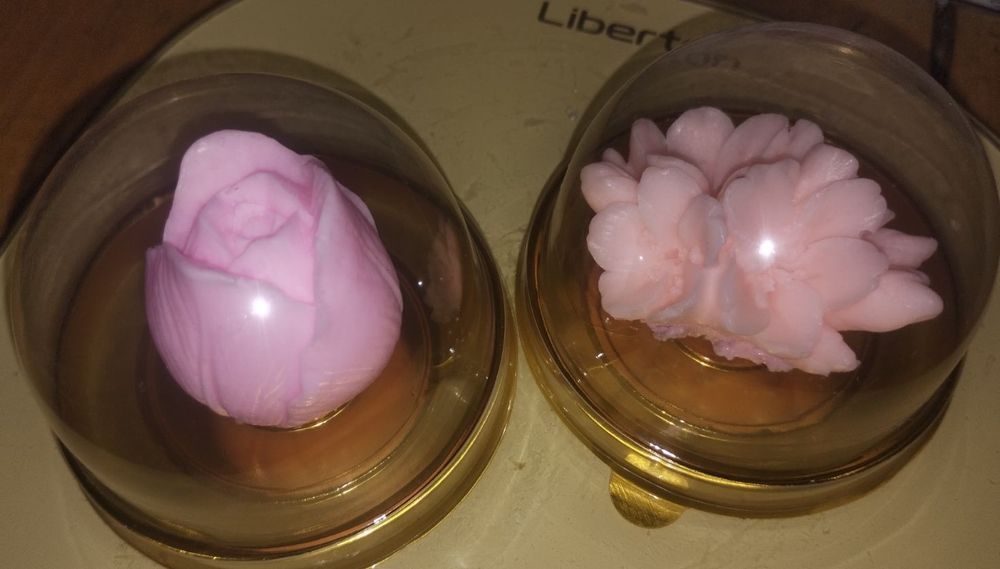 Квіти із Мила в куполі