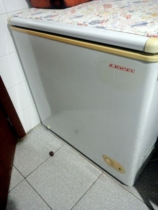 Vende-se arca congeladora 180 l jocel