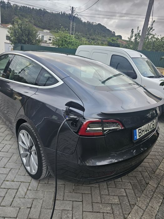 Vendo tesla model 3 2019