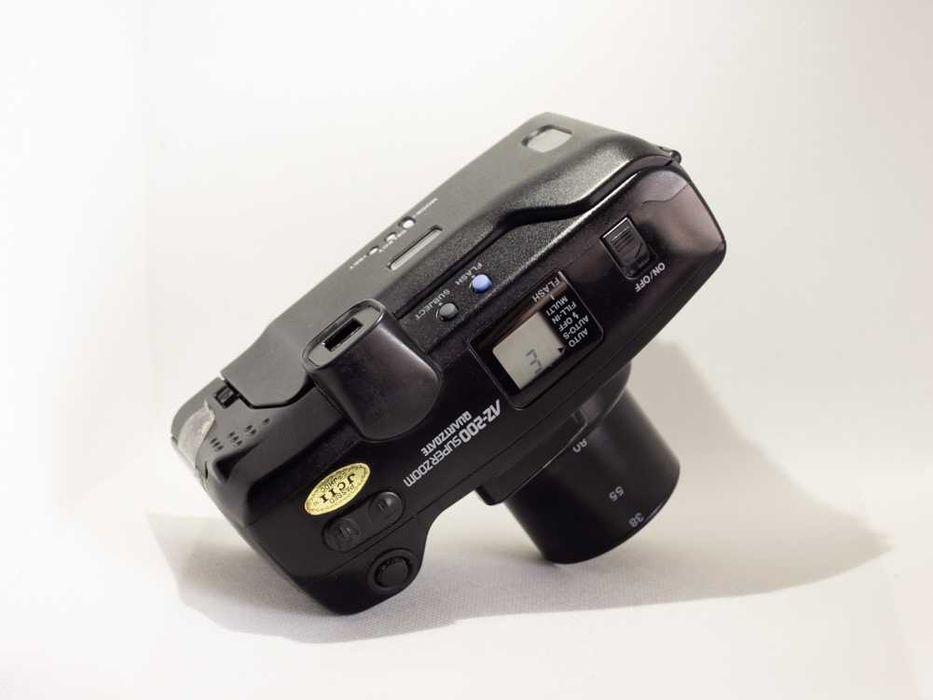 Máquina fotográfica analógica 35mm Olympus AZ-200 Superzoom Quartzdate