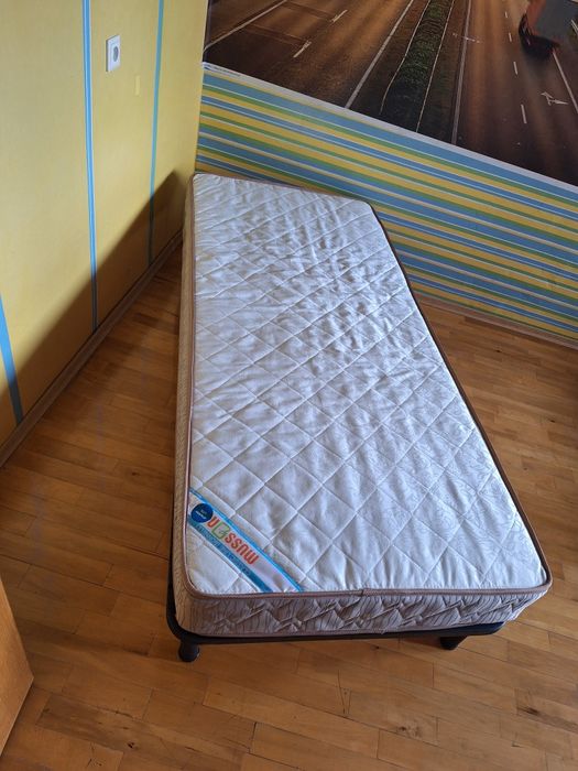 Продам ліжко 200×90