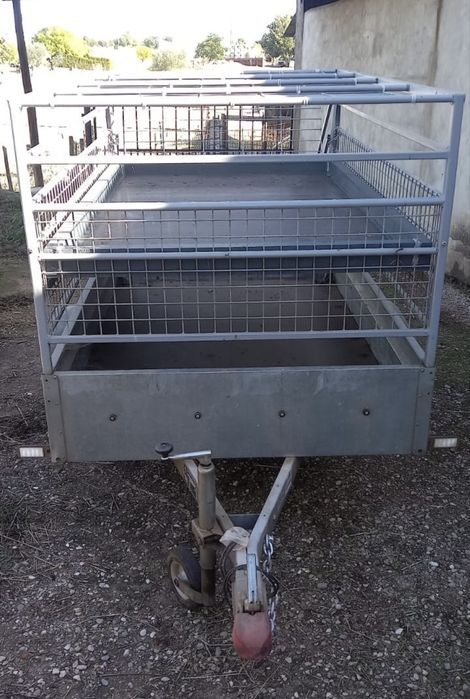 Atrelado de carga Stema