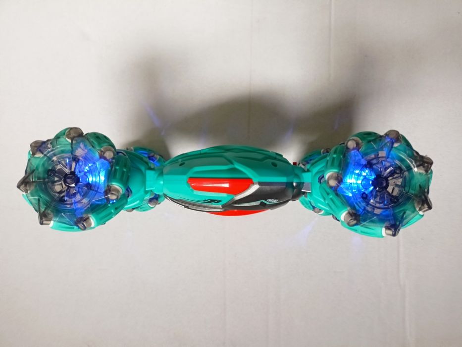 Машина-трансформер на радіокеруванні, перевертиш MOKA A034 та Shantou