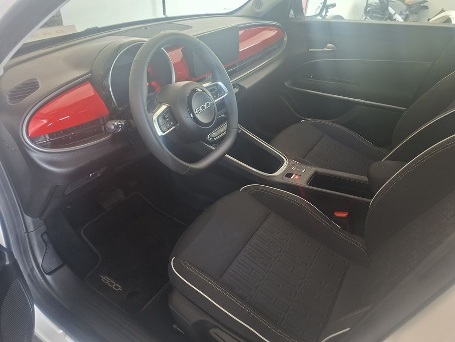 Fiat 600e Red 2025