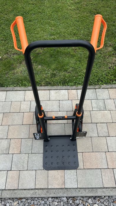 Wózek transportowy schodowy
