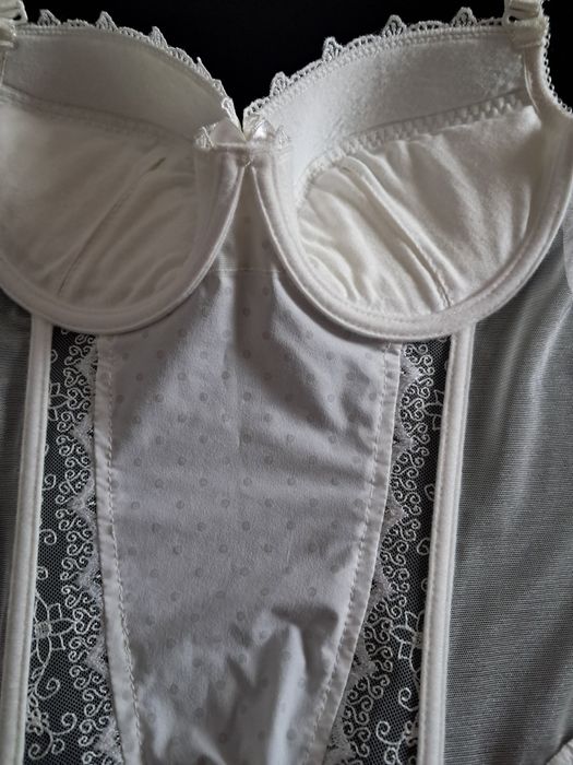 Gorset biały krem z holterami r.70C"Nipplex"nowy.