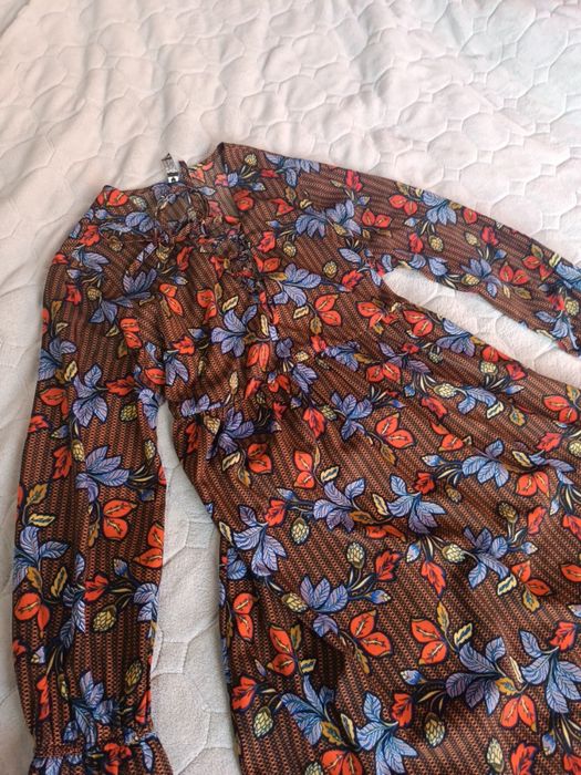 Плаття з довгим рукавом в принт