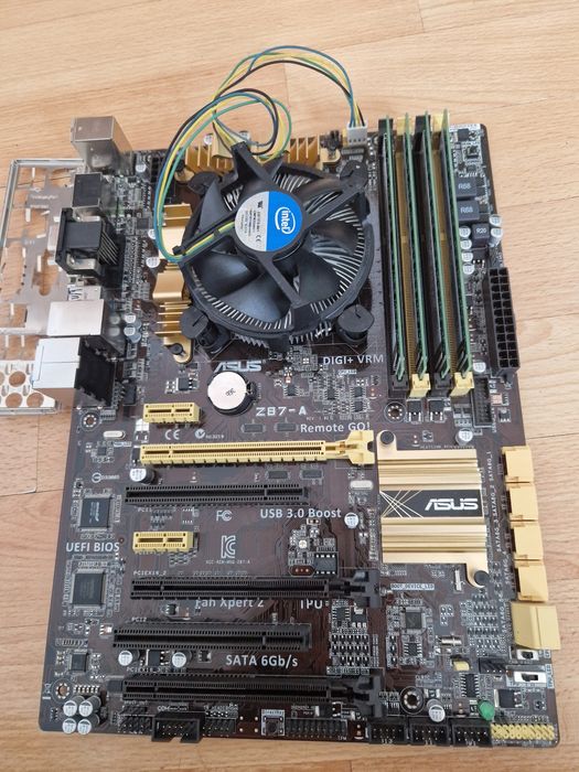 ASUS Z87A + intel i7-4770K 3.5-3.9ghz Мощний комплект 8потоків дляПК