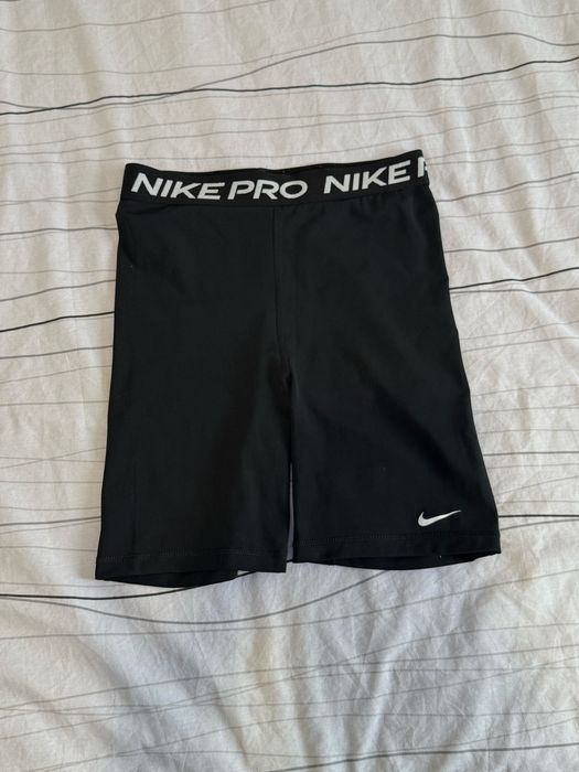 Шорти, велосипедки Nike Pro
