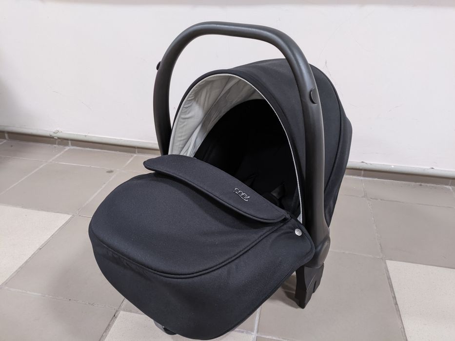 Автолюлька ( автокрісло ) б/в