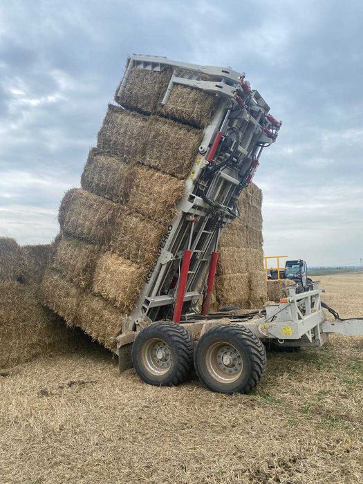 Тюковоз самопогрузчик. Прицеп для прямоугольный тюков. Кобзаренко