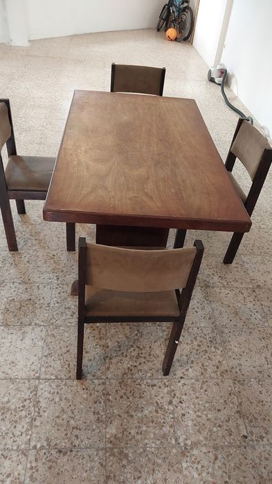 Mesade jantar 4 cadeiras