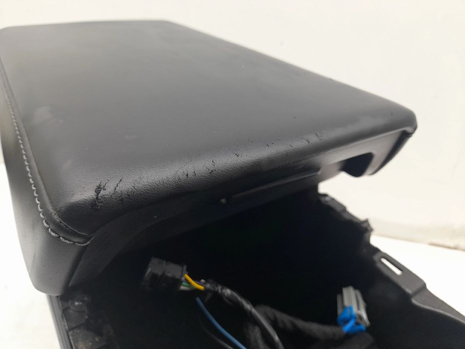 Apoio de braço TESLA Model Y (5YJY)