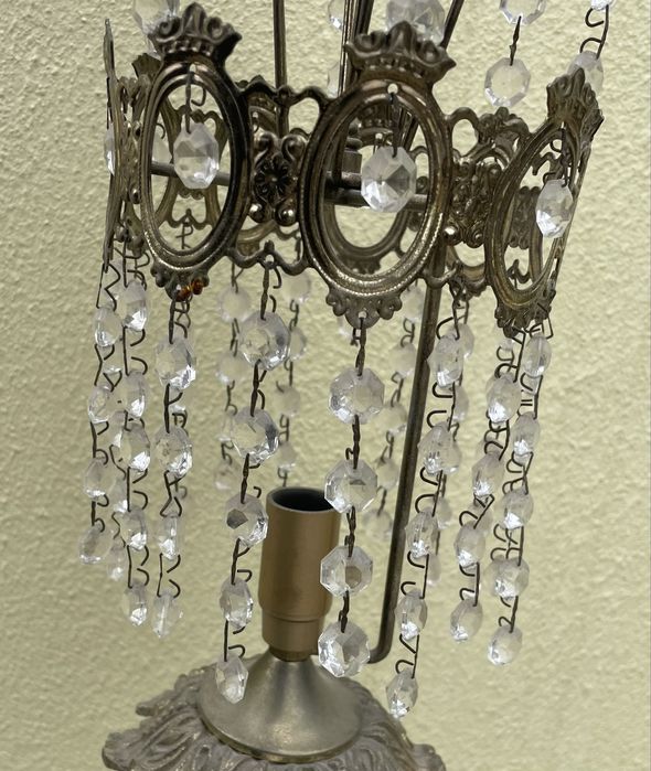 Candeeiro de teto + 2 candeeiros de mesa de cabeceira