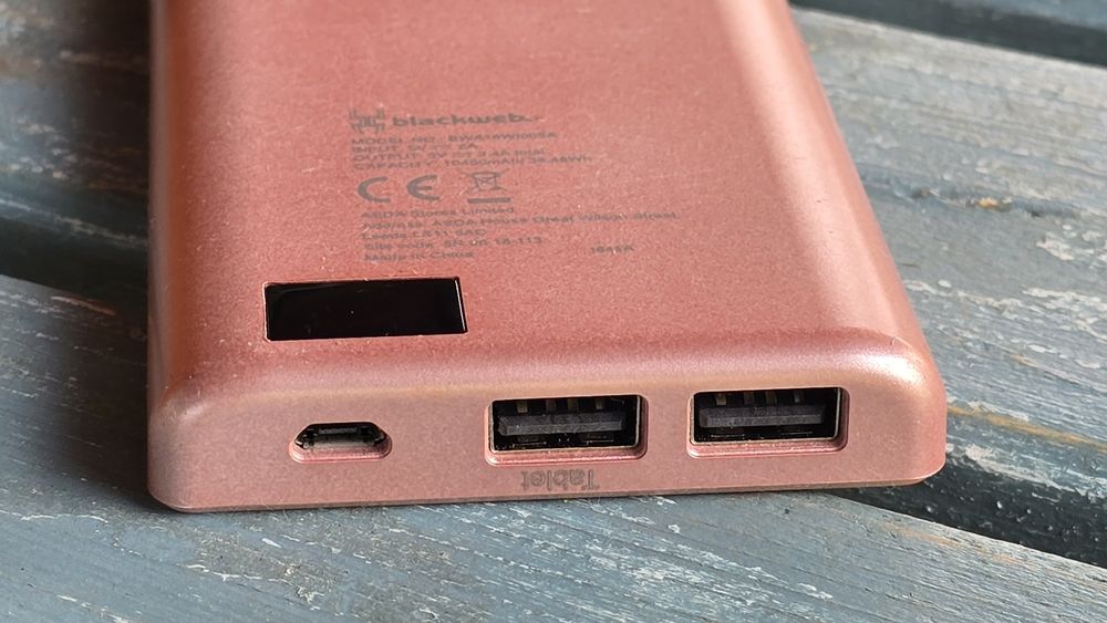 Zestaw 4 powerbanków łącznie 30800mAh