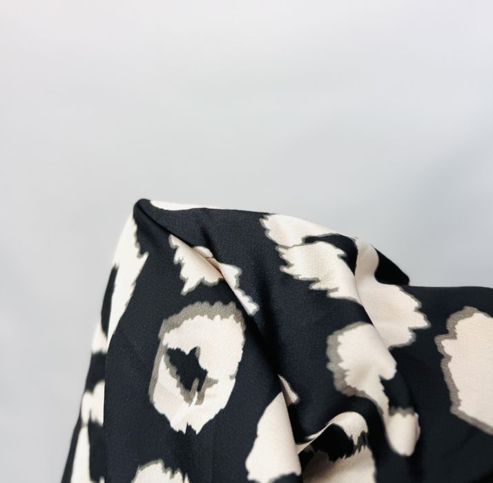 Czarna bluzka z beżową panterką L 40