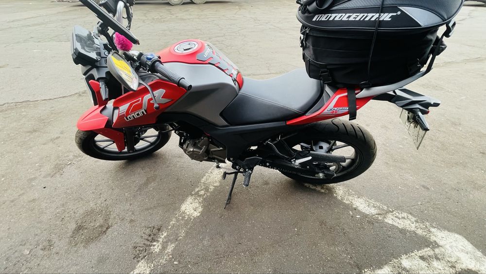 Мотоцикл LoncinLX250-15D