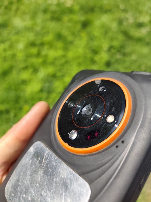 Smartfon hammer iron 6