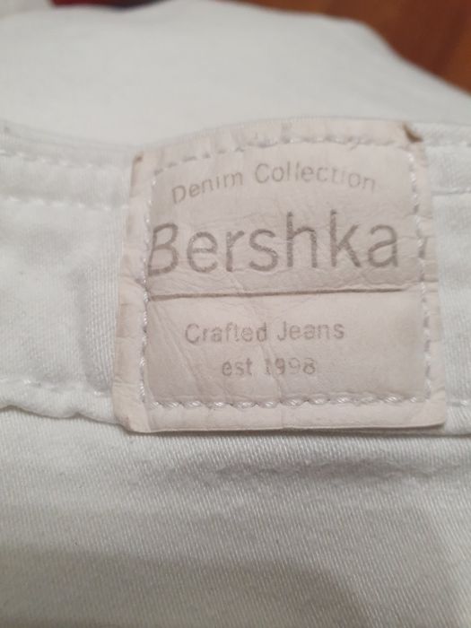 Білі джинси Bershka (EUR 36) Push up