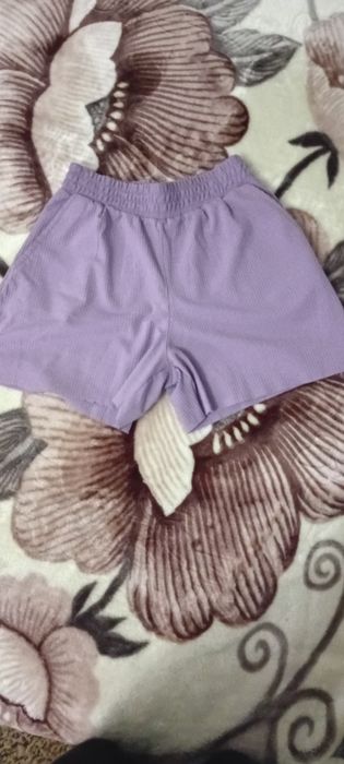 Продам шорти розмір s