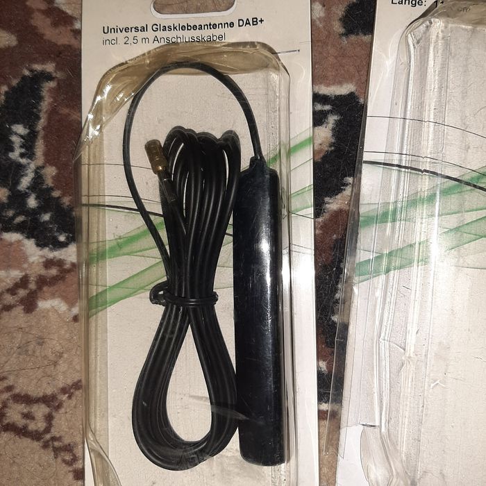 Антена на стекло