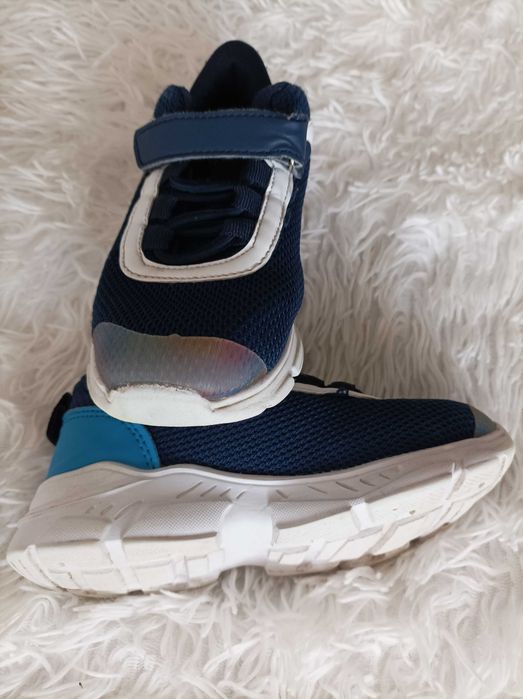 Buty chłopiec Adidaski rozmiar 28 wkładka 17.5 cm