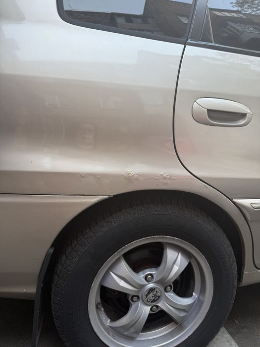 Продам автомобіль KIA CARENS 2006