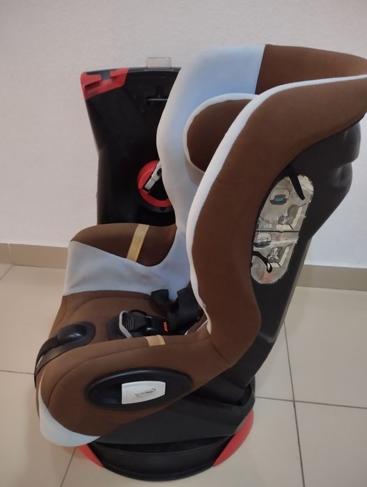 Cadeira rotativa Bebe Confort Axiss
Apropriada para crian