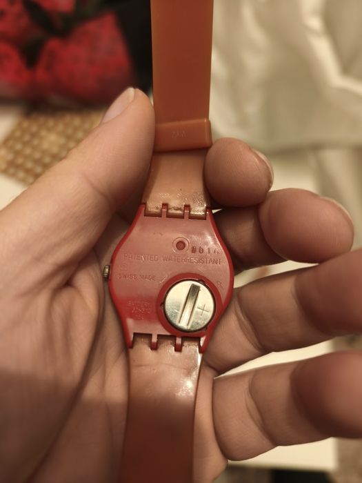 Relógio Swatch Vermelho - water resistent