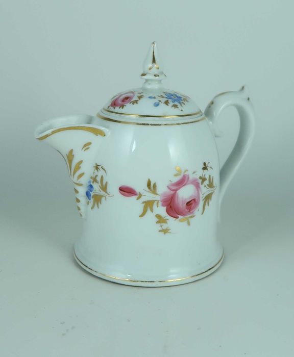 Leiteira com tampa Vista Alegre Séc. XIX - Pintura Manual