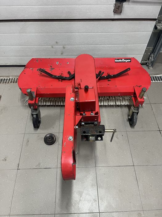 Zamiatarka TIELBURGER Dzik Ciągnik Jednoosiowy HONDA ISEKI VIKING