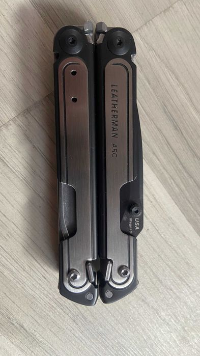 Multitool Leatherman ARC