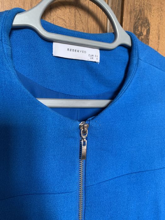 Niebieski płaszcz Reserved