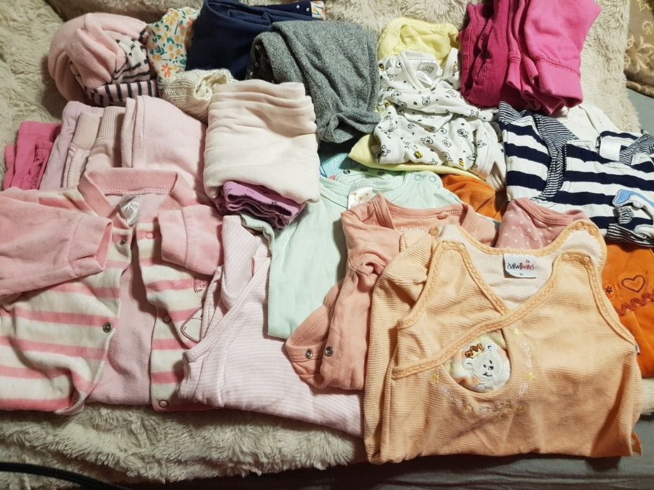 Ubranka niemowlęce 56