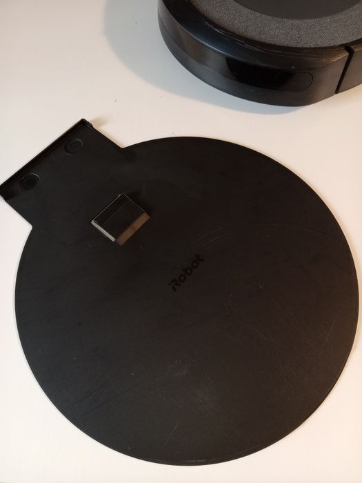 Aspirador Robô IROBOT Roomba I5 Cinza Texturizado