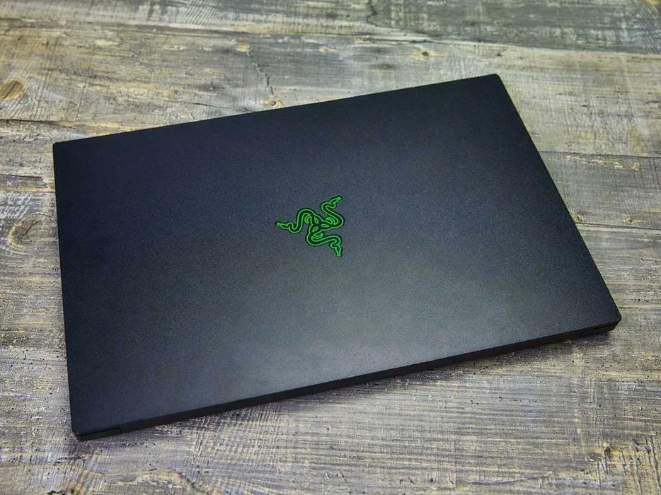 Супер Игровой ноутбук /8Гиговая видеокарта RTX/ Киберпанк, Сталкер 2