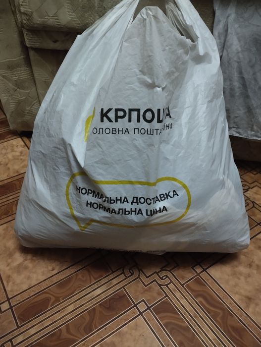 Віддам безкоштовно дитячі речі