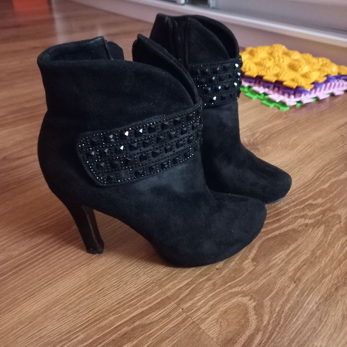 Замшеві ботильйони весняні, 39 розмір