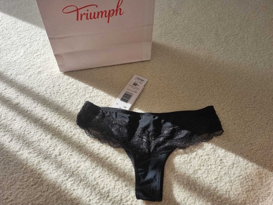 Triumph stringi z koronką r.S