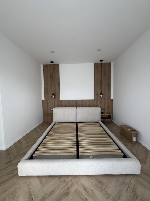 Продаж сучасного тауна з ремонтом 4 спальні