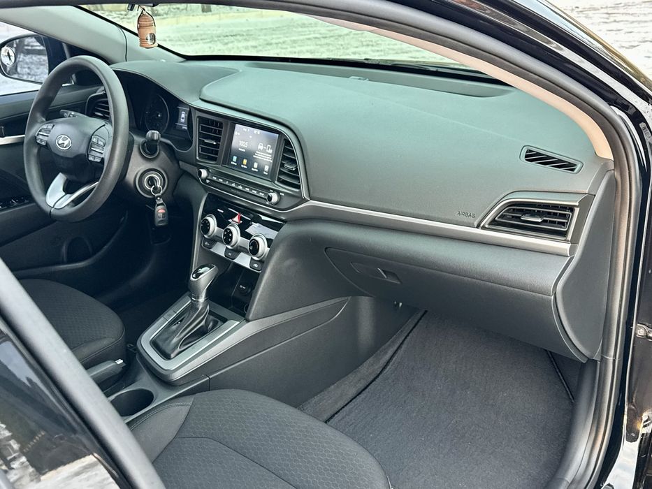 Зовсім НОВЕ АВТО ПРОБІГ 46 Тисяч Кілометрів!!! Hyundai Elantra 2.0