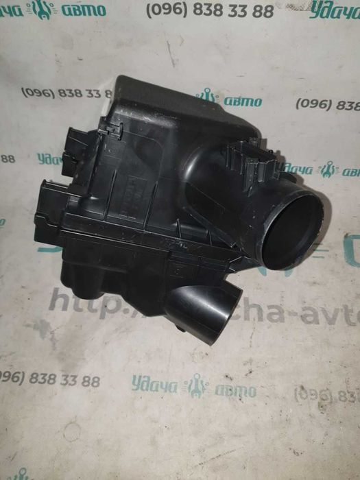 Корпус повітряного фільтра Toyota Prius 60 1770024640 17700-24640