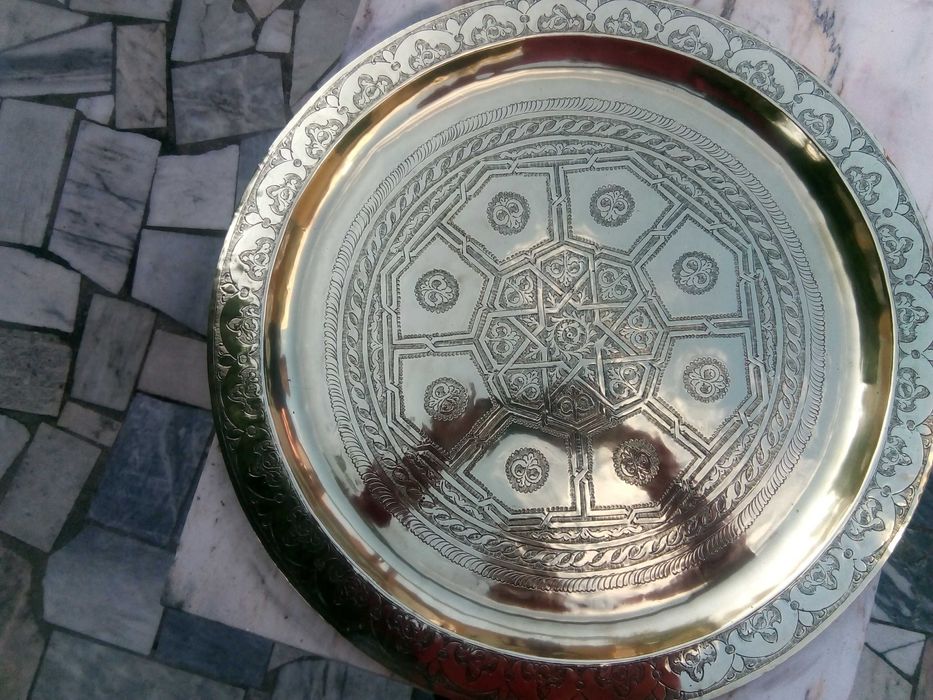 Prato Marroquino em latão, 65 cm diâmetro