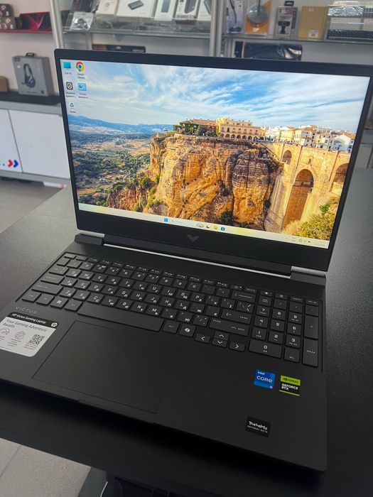 Ноутбук НОВИЙ HP Victus Gaming 15-fa2013dx