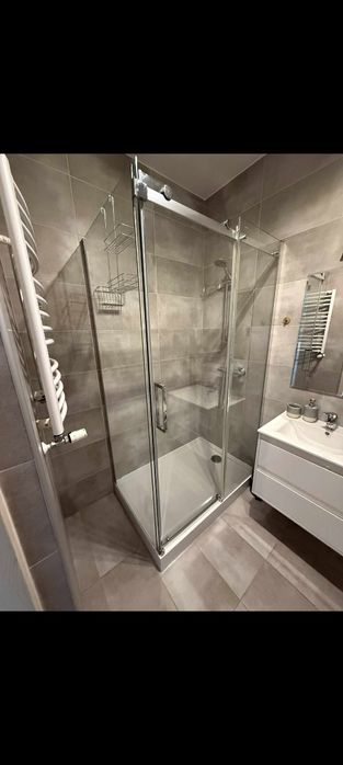 Kabina prysznicowa z brodzikiem