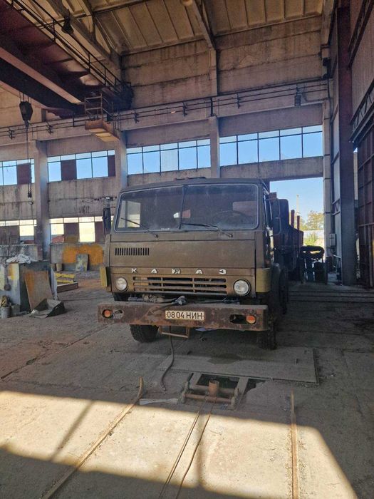 Автомобіль вантажний  Камаз 1981 року випкску